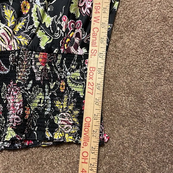 5a7 cinq a sept Blouse Small 100% Silk Black & Multi Floral & Paisley Smocked - Picture 10 of 11